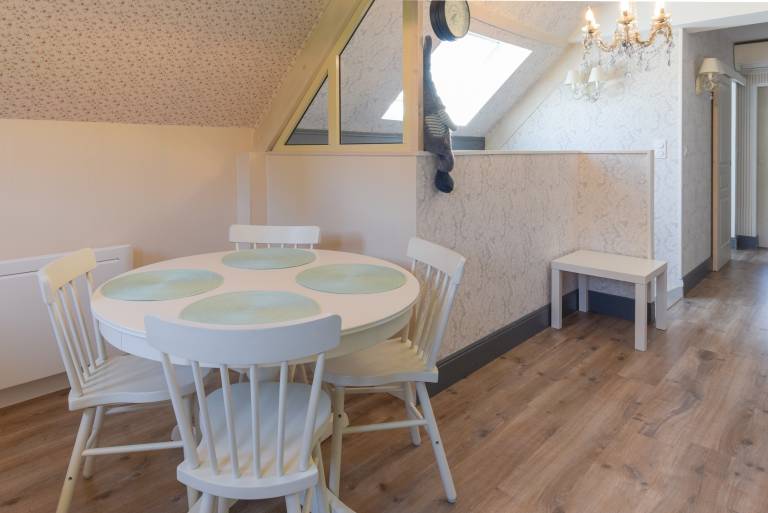 Cottage 'Gîte De La Douloustre' with Mountain View, Private Terrace and Air Conditioning — photo 4