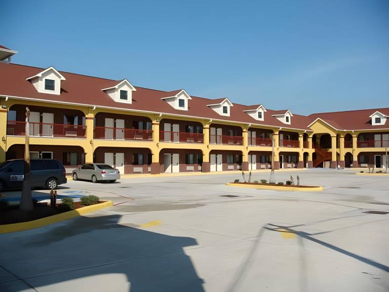 Motel South Main