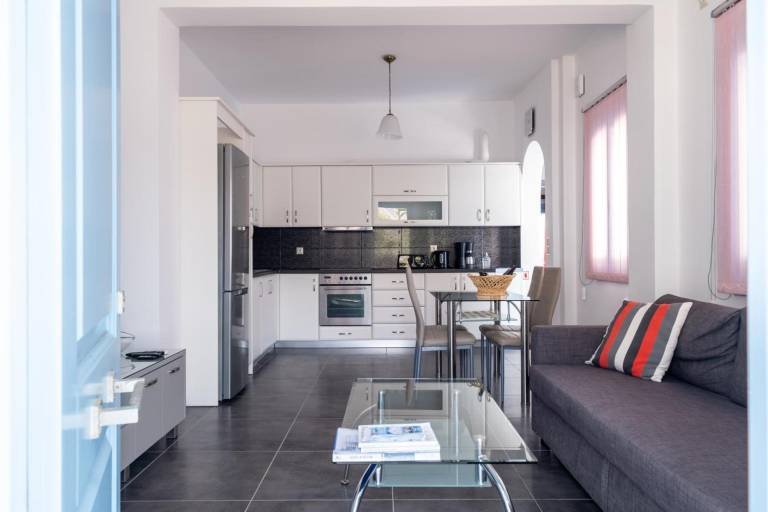 Holiday apartment with terrace | Mountain view — photo 4