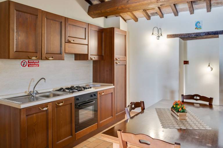 Cottage with terrace, grill & yard | Nature view | Pet-friendly — photo 3