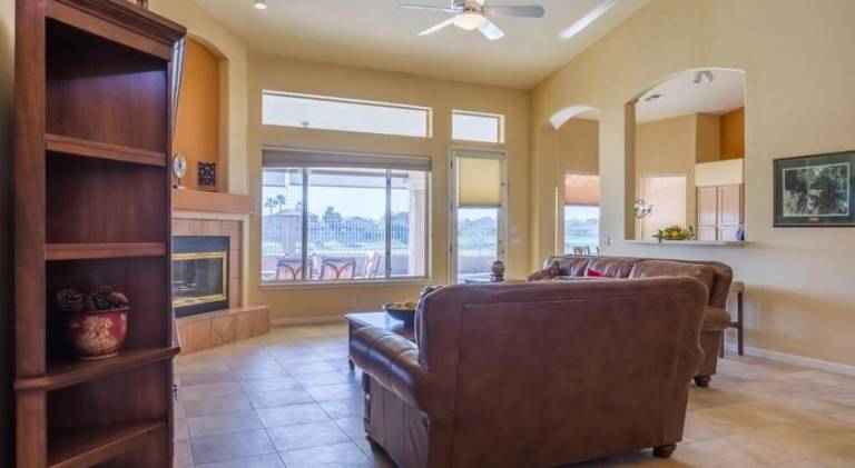 Spacious golf course house with pool heater, spa — photo 3