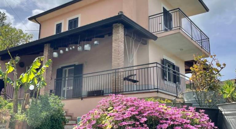 Vacation home with 2 rooms for 4 persons in Perdifumo