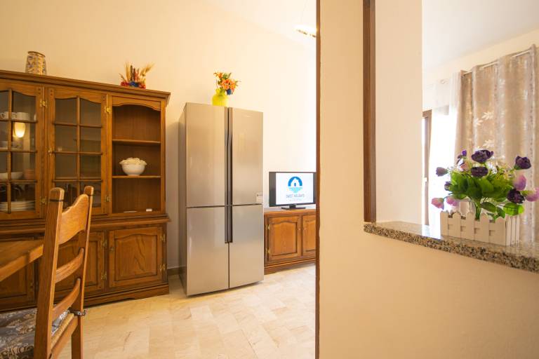 Children-friendly lovely apartment with terrace | City view | Close to the beach | Pets allowed — photo 4
