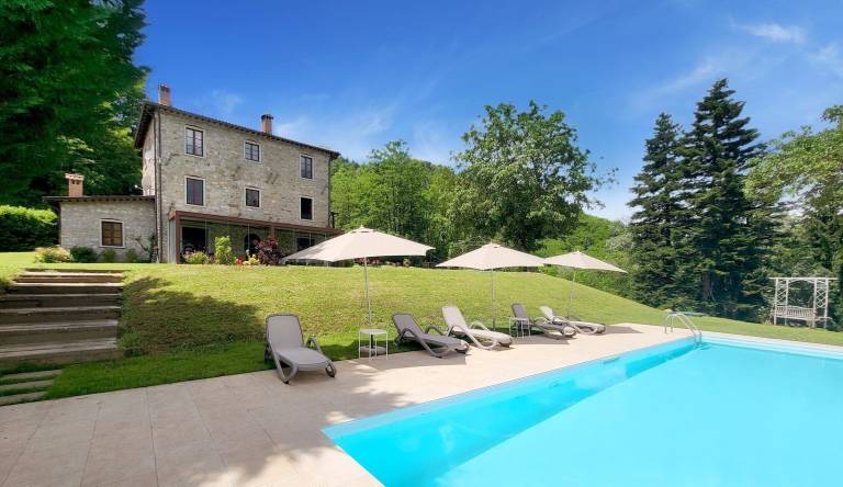 Villa  Camporgiano