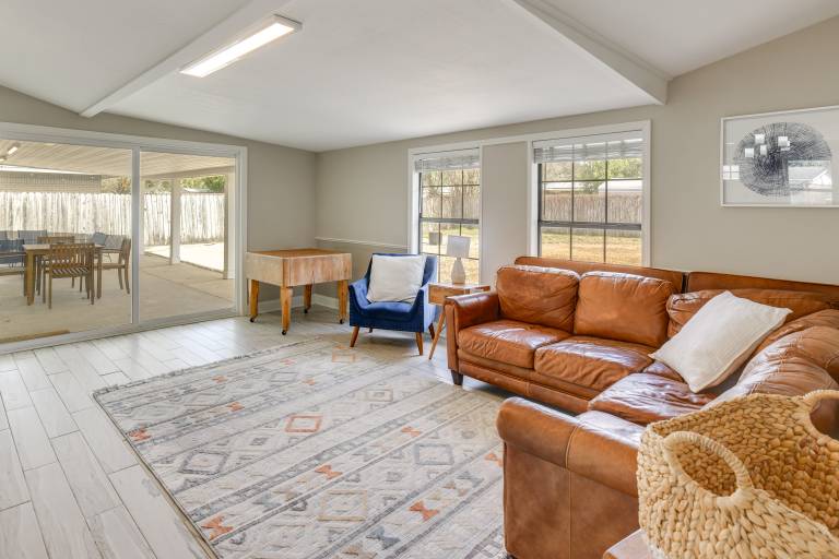 Spacious Fort Walton Beach Home  2 Mi to Beach! — photo 4