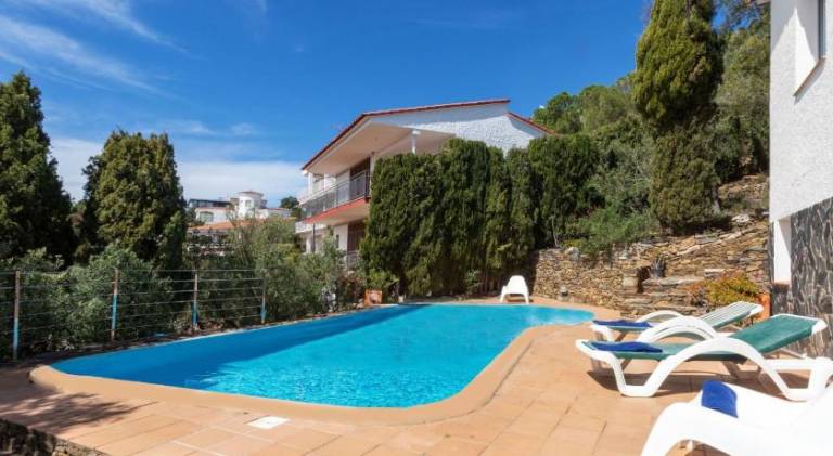 House with pool | Close to the beach | Pets allowed in Llanca