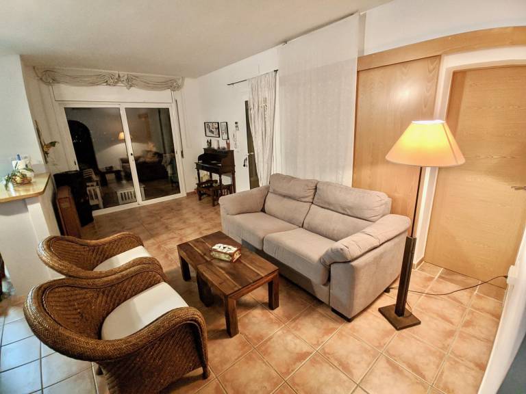 Villa with yard & private pool | Dogs allowed — photo 4