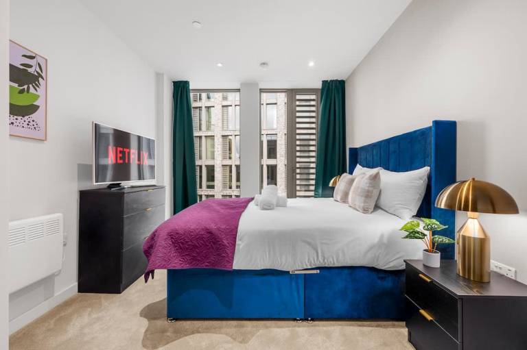 Apartment | Close to Manchester Town Hall | Good for workation — photo 5