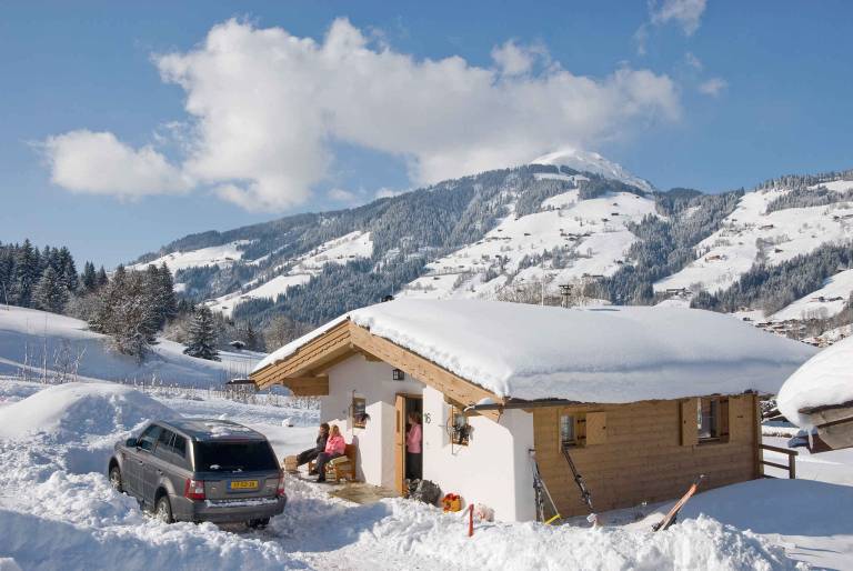 Children-friendly charming cabin with patio | Ski nearby | Pets are welcome — photo 2