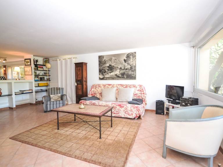Apartment with garden, terrace & barbecue — photo 3