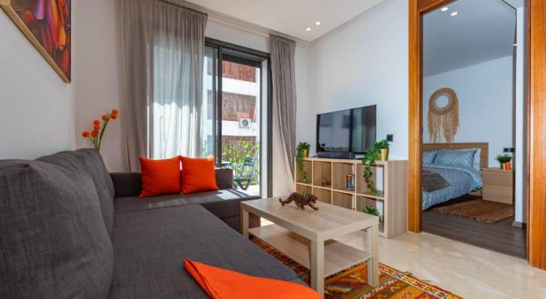 Beautiful rental apartment with terrace | Suitable for remote work | Pets allowed — photo 2