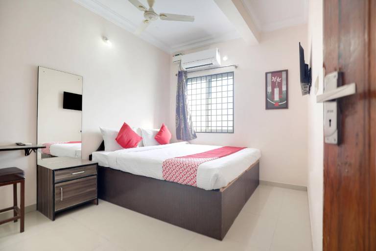 Hotel O HOTEL UTSAV PALACE