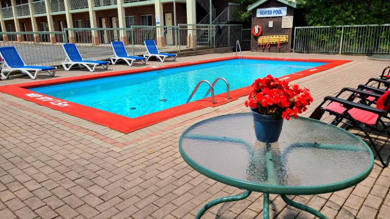 Riviera Inn and Suites 1000 Islands — photo 3