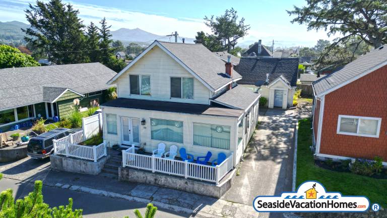 SAND DOLLAR HOUSE in Seaside, OR