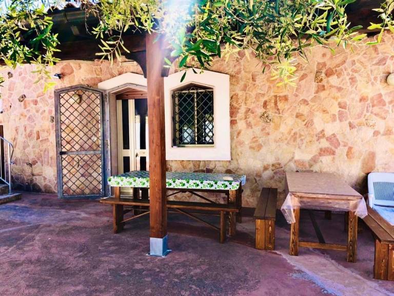 Holiday apartment with yard, BBQ & terrace | Beach view — photo 2