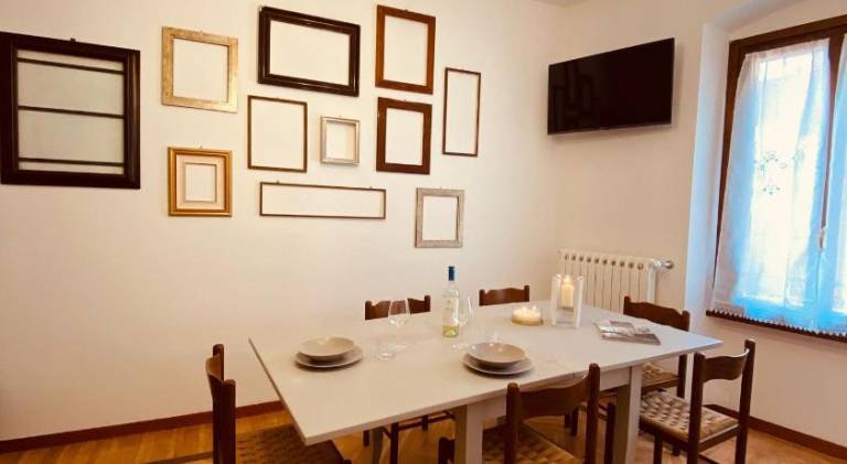 Rental apartment with 2 rooms for 5 persons — photo 3