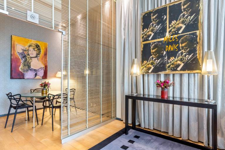 Auteuil Manotel Hotel — photo 3