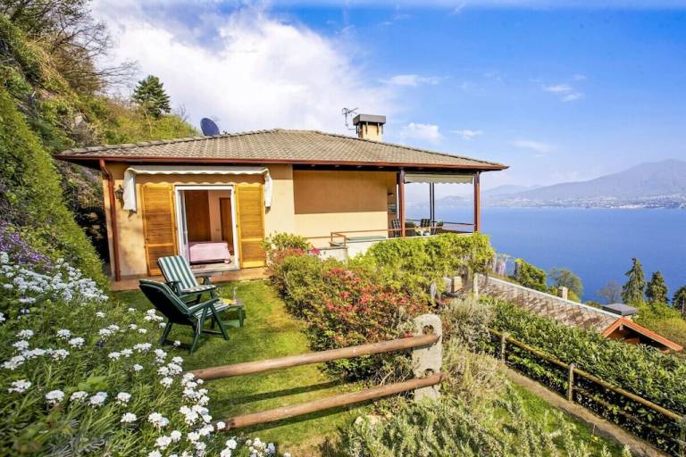 Ferienhaus in Ghiffa, Premeno f&uuml;r max. 4 Personen
