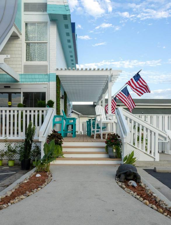 Ocean Sands Beach Boutique Inn - Stay By the Beach — photo 5