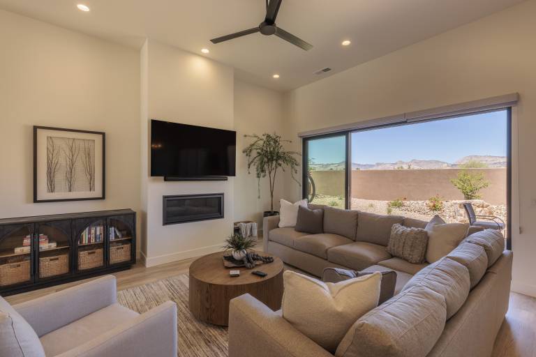 House with hot tub, barbecue & heated pool | Golf view — photo 3
