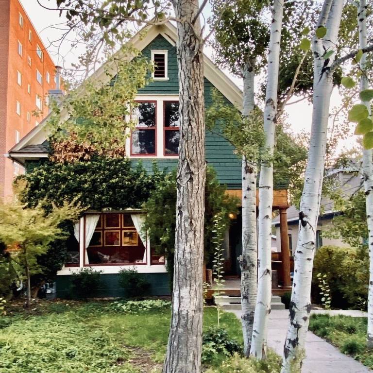 House  Sunnyside East