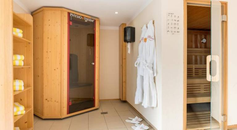Holiday apartment with pool & sauna — photo 5