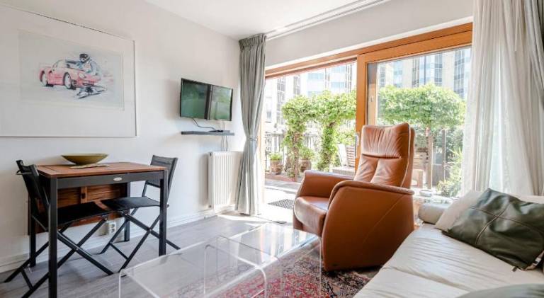 Nice holiday apartment with yard & terrace | Beach nearby | Pets allowed — photo 2