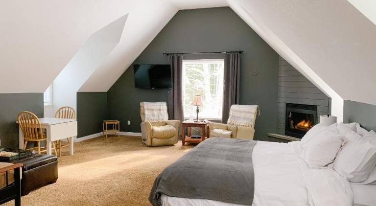 The Inn at the Ninth Hole Bed & Breakfast