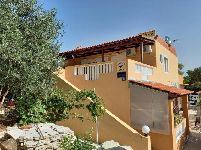 Studio  Sobra