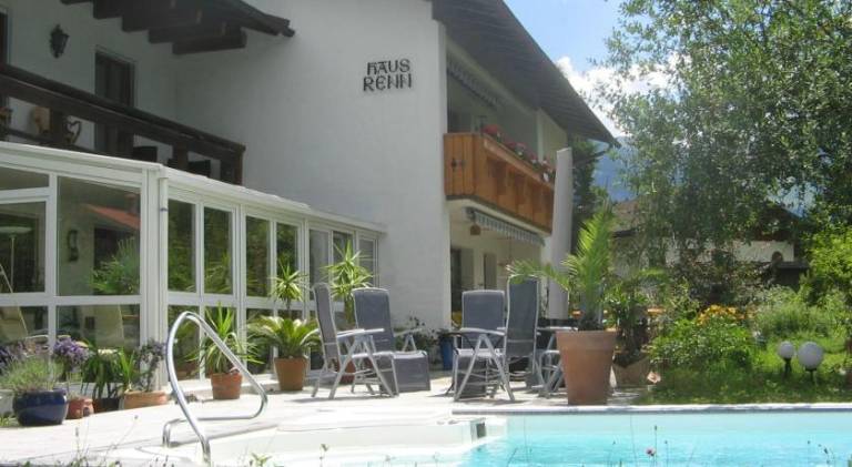 Holiday apartment with garden, terrace & pool — photo 4