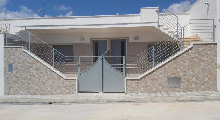 House with 2 rooms for 5 persons in Porto Cesareo