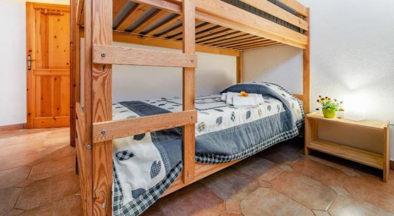 Holiday apartment with 2 rooms for 6 persons — photo 2
