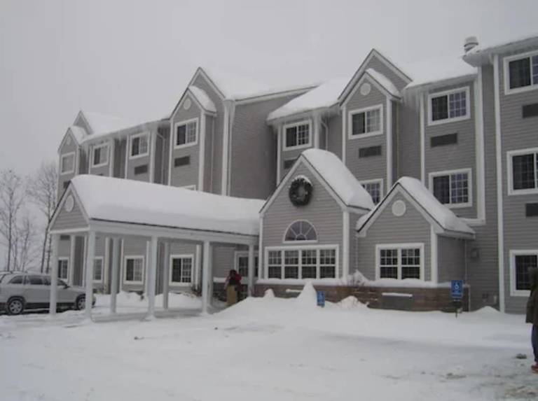 Parry Sound Inn & Suites — photo 4
