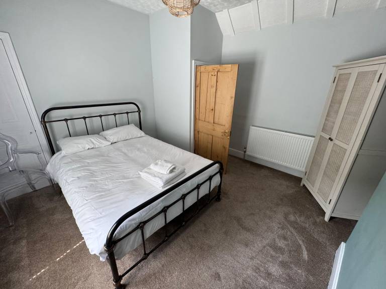 Child-friendly pleasant cottage with yard | Pets are welcome — photo 4