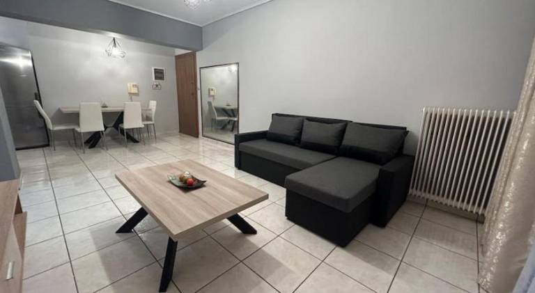 Rental apartment with patio — photo 2