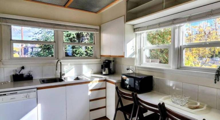House with 2 rooms for 10 persons — photo 4