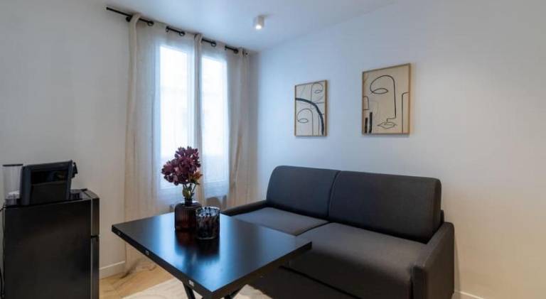Rental apartment | Near Eiffel Tower in Nanterre