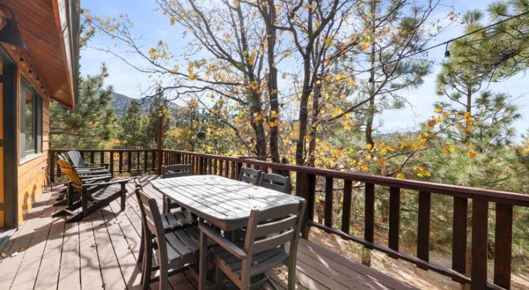 Fully equipped vacation home with BBQ & terrace | Pets allowed — photo 4