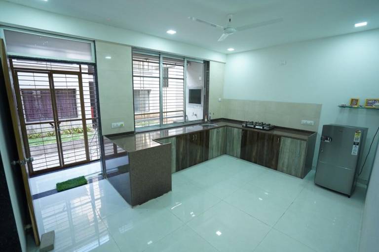 The Mist 4BHK Villa with Pvt. Lift & 2 Jacuzzis — photo 3