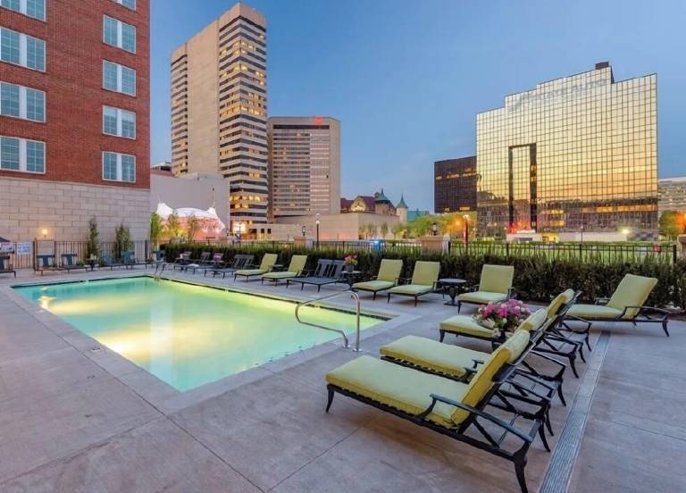Apartment  Grandview Heights