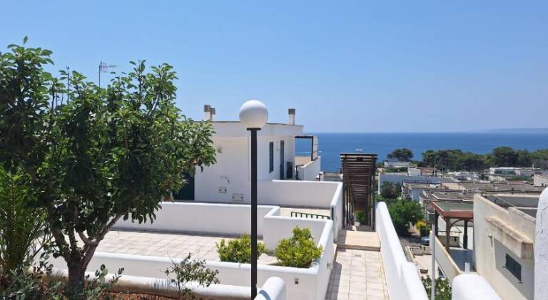 Vacation home with 2 rooms for 6 persons in Santa Cesarea Terme