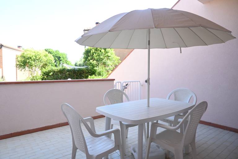 Child-friendly charming apartment with terrace | City view | Dogs allowed — photo 4