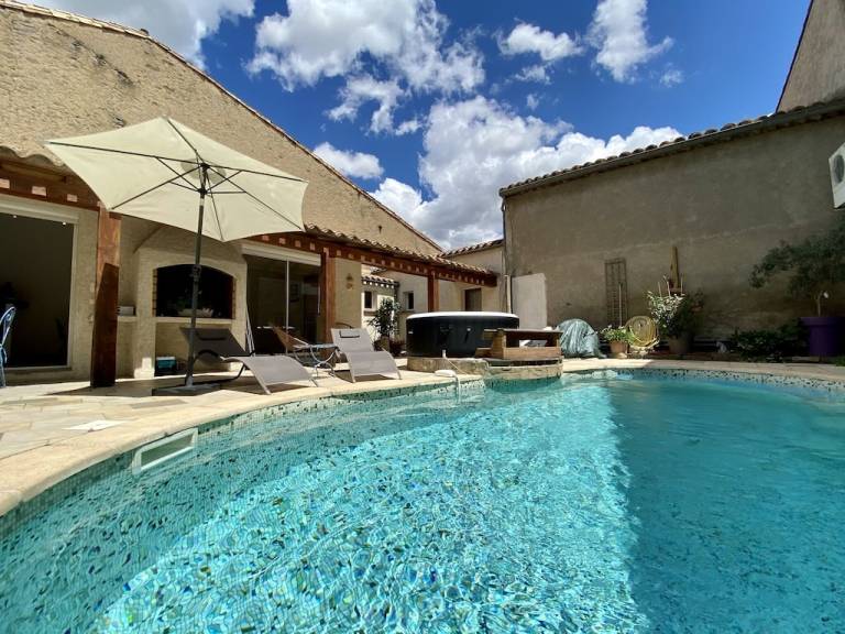House  Aigues-Vives