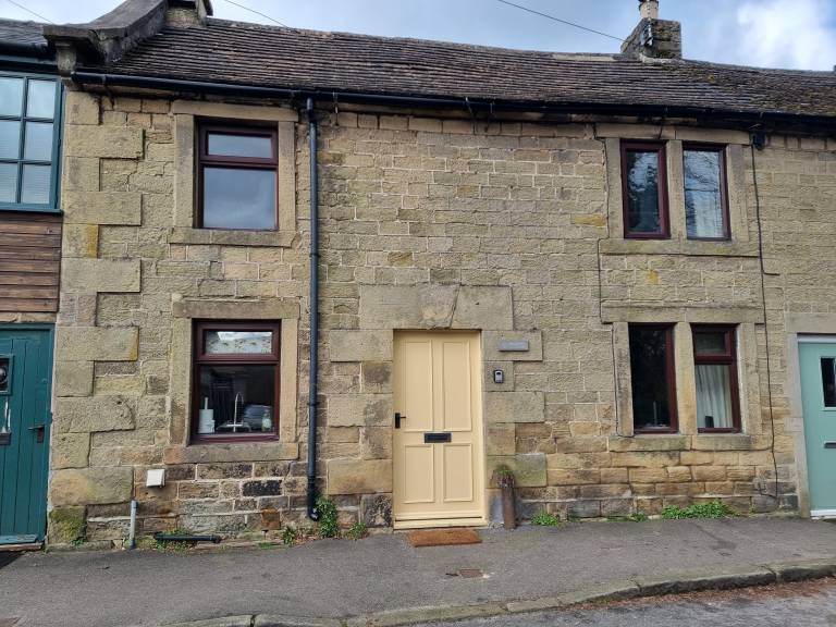 Pleasant cottage | Pets allowed in Derby