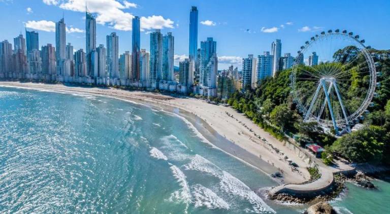 Lovely apartment | Next to the beach | Pets allowed in Balneário Camboriú