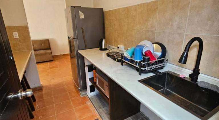 Habitacion centrica con bano privado — photo 4