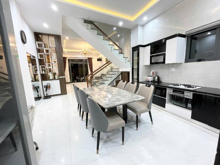 Villa with 4 rooms for 10 persons — photo 4