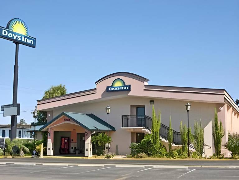 Days Inn by Wyndham Tallahassee University Center in Tallahassee, FL