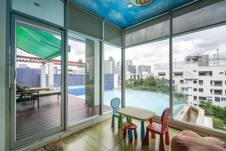 Apartment with pool & terrace — photo 3