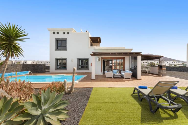 Villa  Playa Blanca